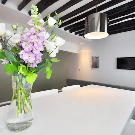 Apartment Montorgueil Beautiful Paris